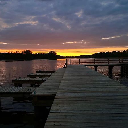 Domek Nad Jeziorem Piasutno Mazury Exteriér fotografie