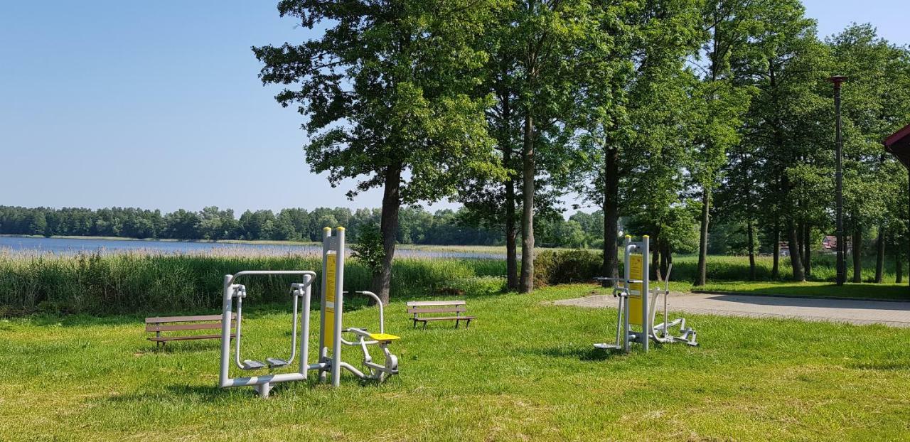 Domek Nad Jeziorem Piasutno Mazury Exteriér fotografie